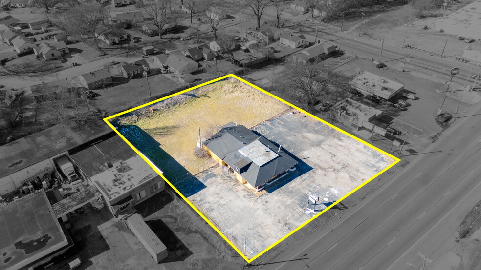 More Photos Of 2291 Elvis Presley Blvd, Memphis Freestanding For Sale