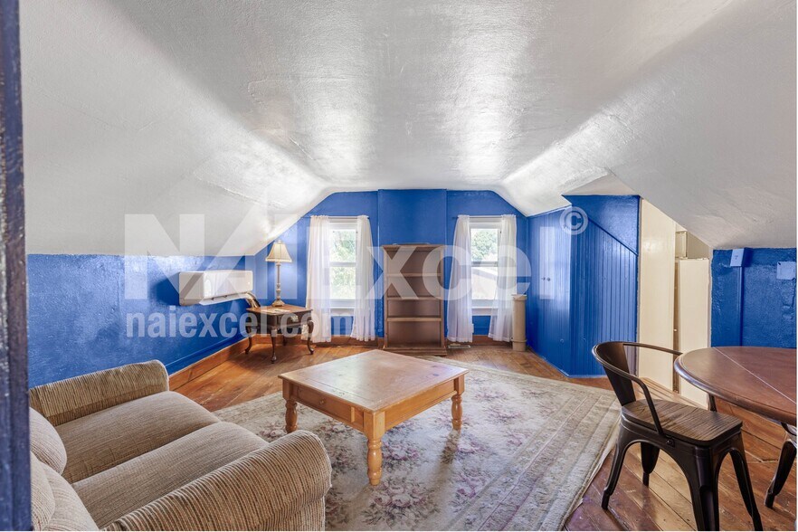 More Photos Of 2862 Santa Clara Dr, Santa Clara Restaurant For Sale
