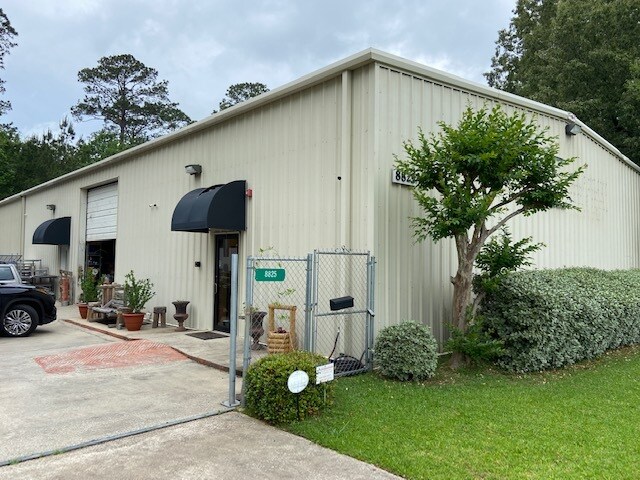 More Photos Of 8825 Eastex Fwy, Beaumont Warehouse For Lease
