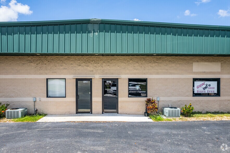 More Photos Of 13460 Rickenbacker Pky, Fort Myers Light Distribution For Lease