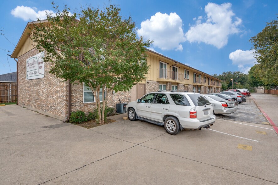 More Photos Of 1221 N Britain Rd, Irving Multifamily For Sale