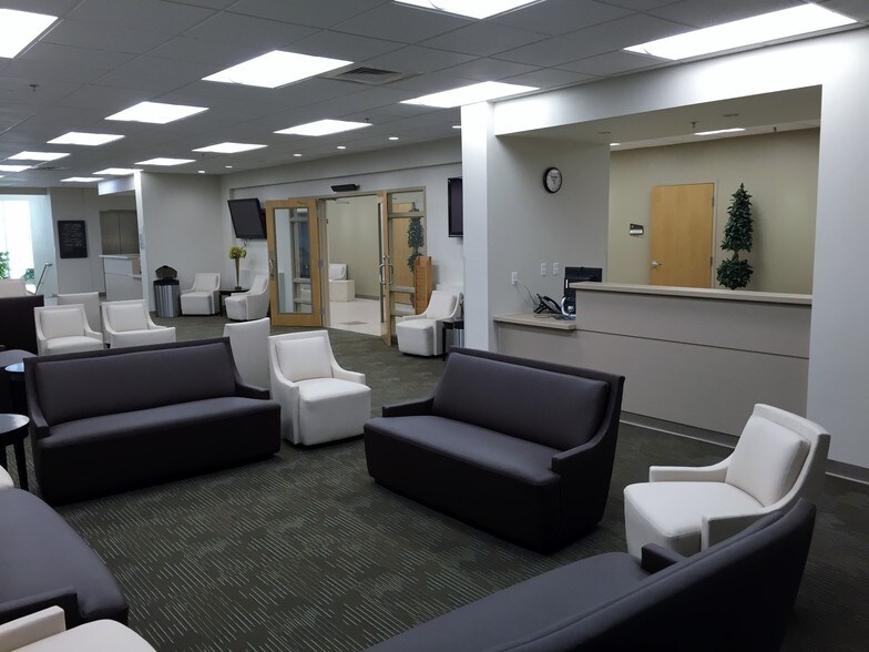 More Photos Of 4532 N Mesa St, El Paso Medical For Lease