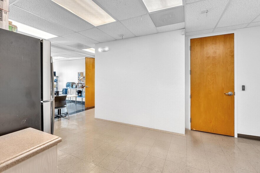 More Photos Of 7665 Davie Road Ext, Davie Office For Lease