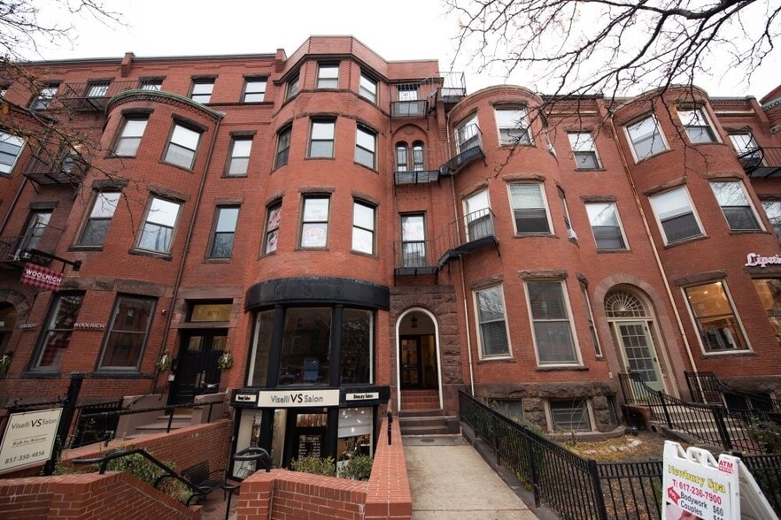 More Photos Of 297 Newbury St, Boston Storefront Retail Office For Lease