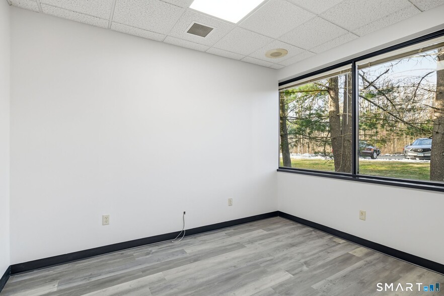 More Photos Of 3 Northwestern Dr, Bloomfield Medical For Lease