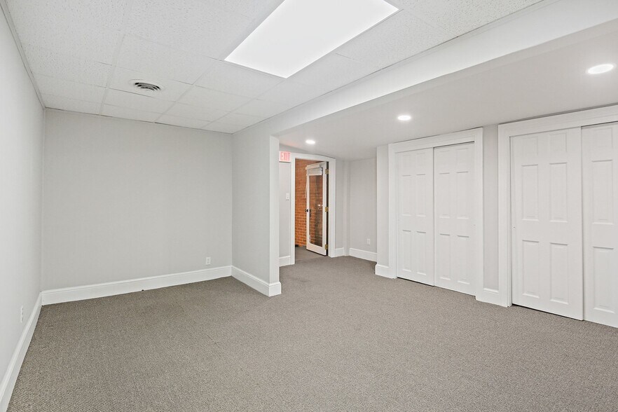 More Photos Of 229 E Main St, Westminster Office For Lease