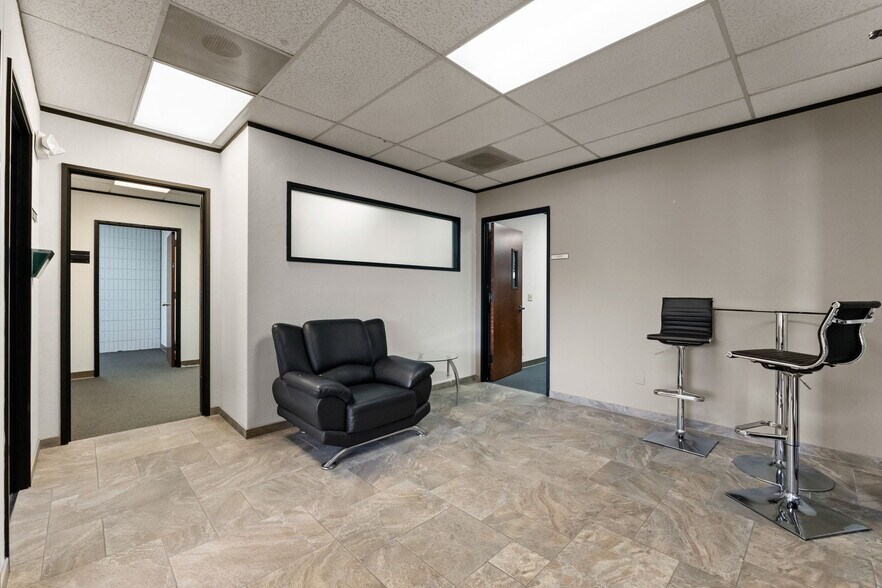 More Photos Of 992 S De Anza Blvd, San Jose Office For Lease