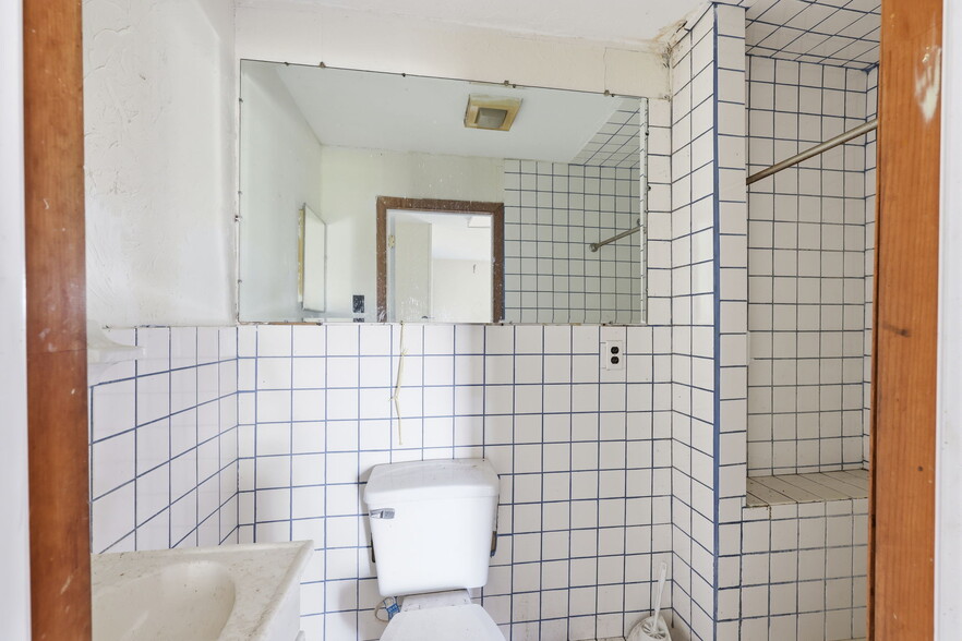 More Photos Of 534 Harvard St, Vineland Warehouse For Sale