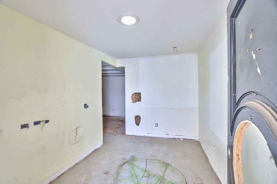 More Photos Of 2249 N Palm Canyon Dr, Palm Springs Hospitality For Sale