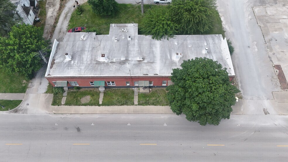 More Photos Of 209 S Central Ave, Casey Apartments For Sale