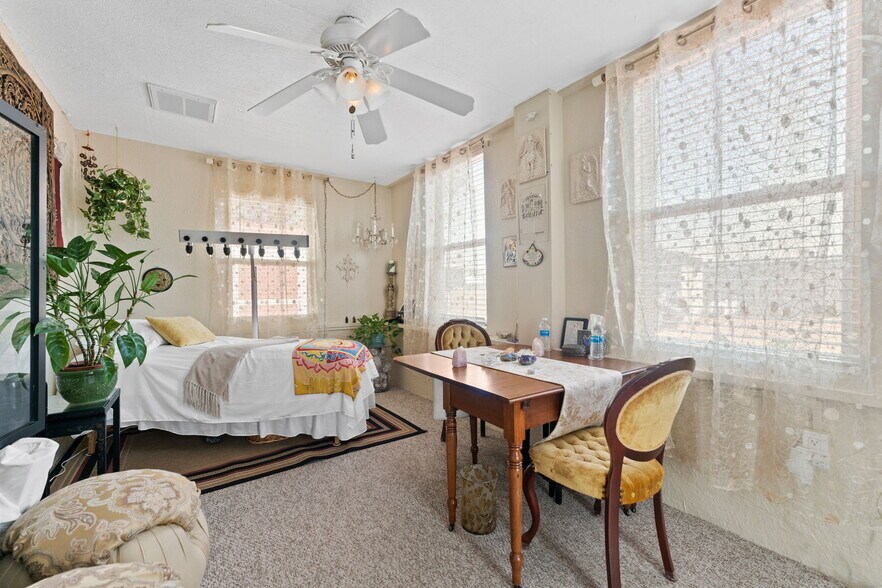 More Photos Of 925 Florida Ave, Palm Harbor Office Residential For Sale