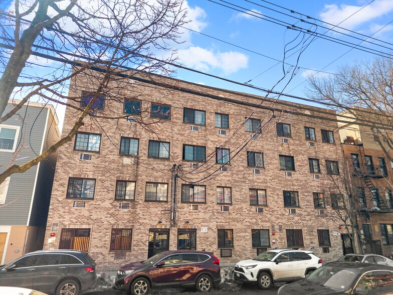 More Photos Of 720-724 E 217th, Bronx Apartments For Sale