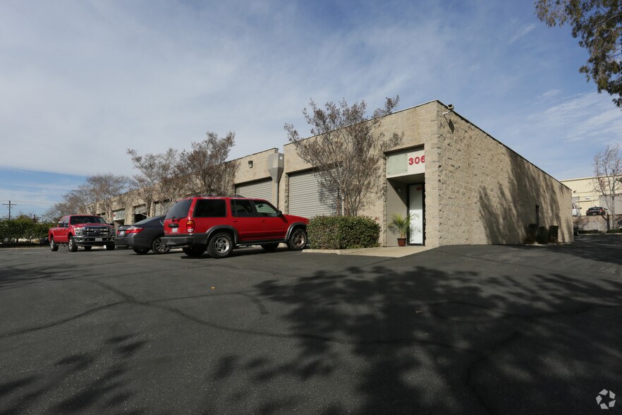 Primary Photo Of 1551 W 13th St, Upland Flex For Lease