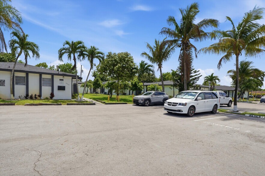 More Photos Of 6032 SW 25th St, Miramar Apartments For Sale