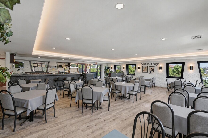 More Photos Of 504 Larkfield Rd, East Northport Restaurant For Lease