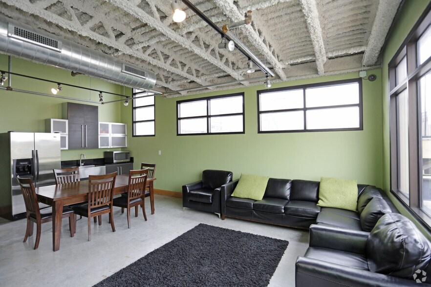 More Photos Of 117 W 20th St, Kansas City Apartments For Lease
