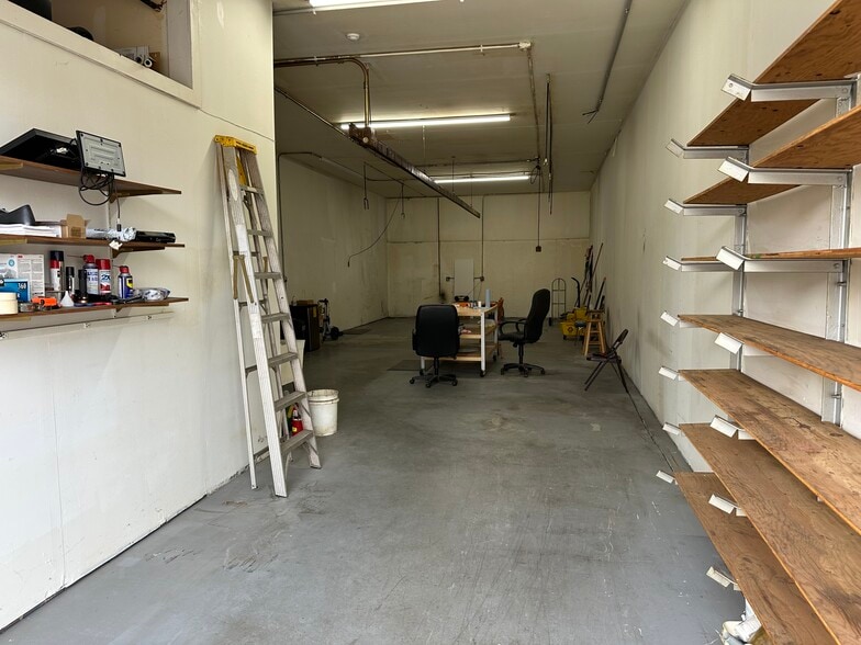 More Photos Of 151 Grassy Plain St, Bethel Warehouse For Lease