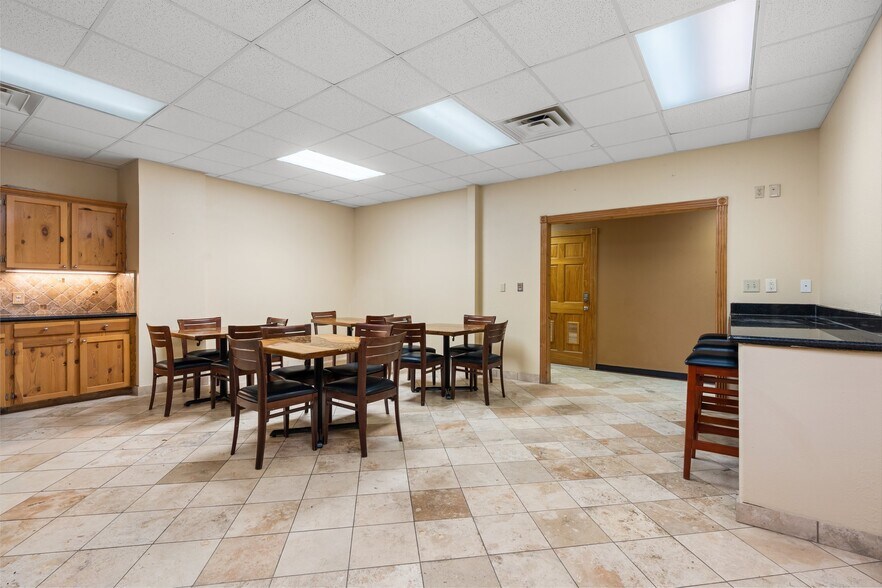 More Photos Of 26069 Springer Cemetary Rd, Hockley Flex For Sale