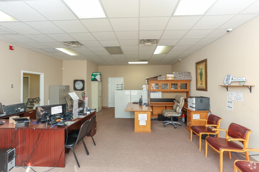 More Photos Of 1656 Benton Rd, Bossier City Loft Creative Space For Lease
