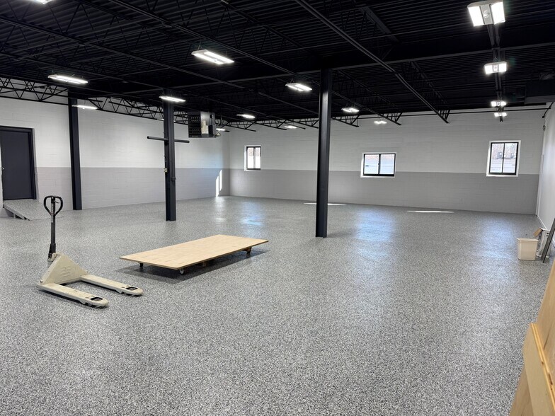 More Photos Of 179 Pennsylvania Ave, Malvern Warehouse For Lease