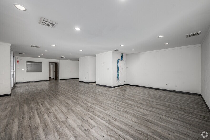 More Photos Of 10338 Rush St, South El Monte Warehouse For Lease