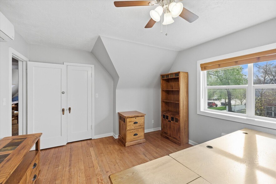 More Photos Of 105 W 200 N, Logan Office For Sale