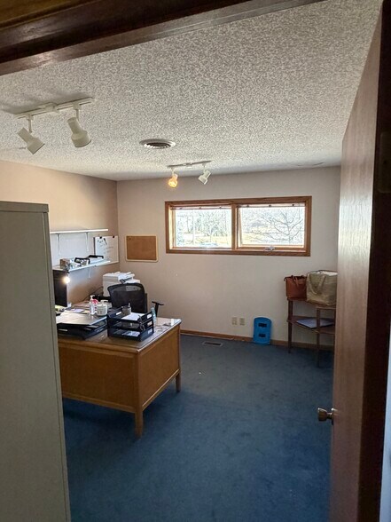 More Photos Of 5901 S 58th St, Lincoln Office For Sale