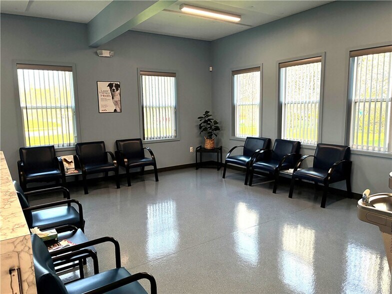More Photos Of 1055 Denise Rd, Greece Veterinarian Kennel For Sale
