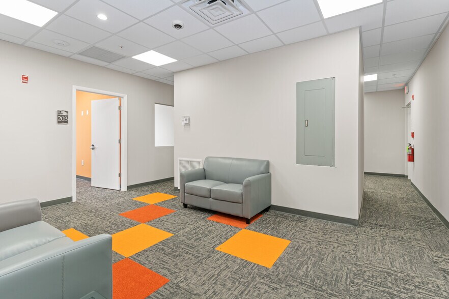 More Photos Of 4640 S University Dr, Davie Medical For Sale