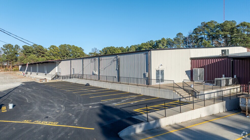 More Photos Of 1730 Five Points Ln, Fuquay Varina Warehouse For Lease