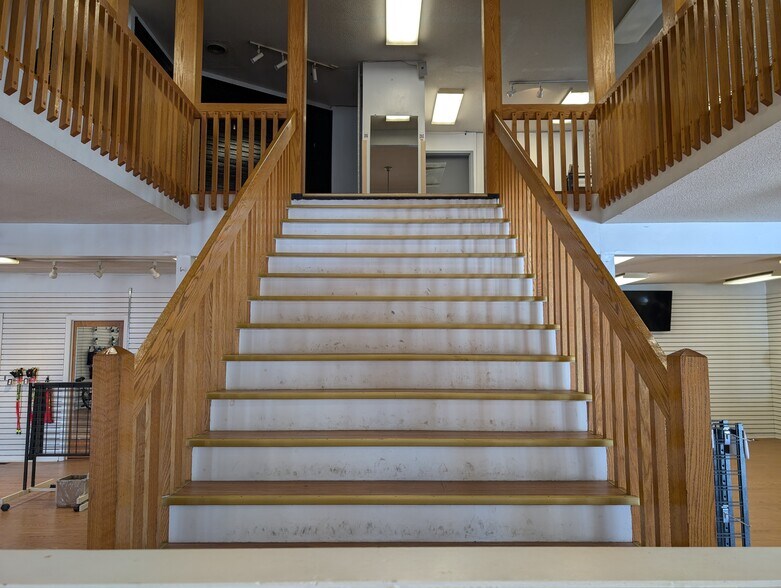 More Photos Of 55 W Housatonic St, Pittsfield Storefront Retail Office For Sale