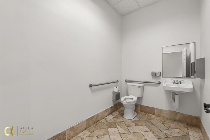 More Photos Of 201 Specialty Pt, Sanford Showroom For Lease