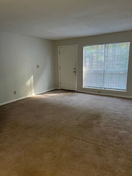 More Photos Of 1401 Carson Rd, Birmingham Multifamily For Sale