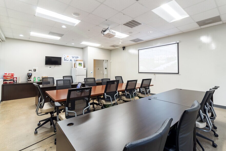 More Photos Of 2501 Ashford Dr, College Station Office Residential For Sale