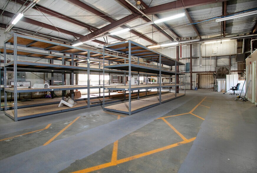 More Photos Of 9846 State Highway 31 E, Tyler Medical For Sale