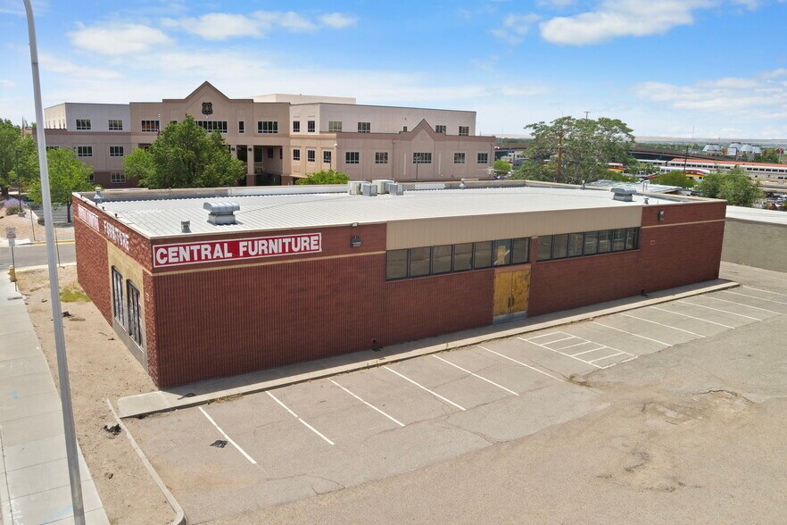 Primary Photo Of 221 Broadway Blvd SE, Albuquerque Freestanding For Sale
