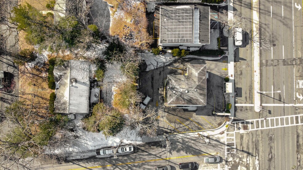 More Photos Of 2132 Central Park Ave, Yonkers Freestanding For Sale