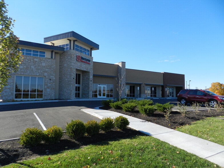Primary Photo Of 12301 Eckel Junction Rd, Perrysburg Bank For Lease