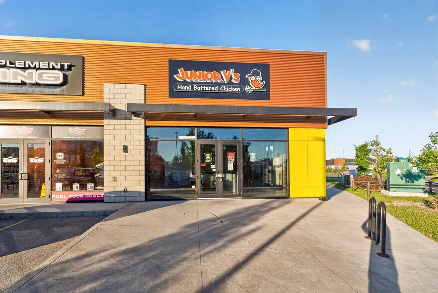 More Photos Of 13756 50th St NW, Edmonton General Retail For Lease