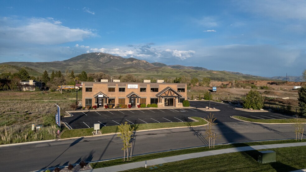 More Photos Of 4883 W Old Highway Rd, Mountain Green Warehouse For Sale