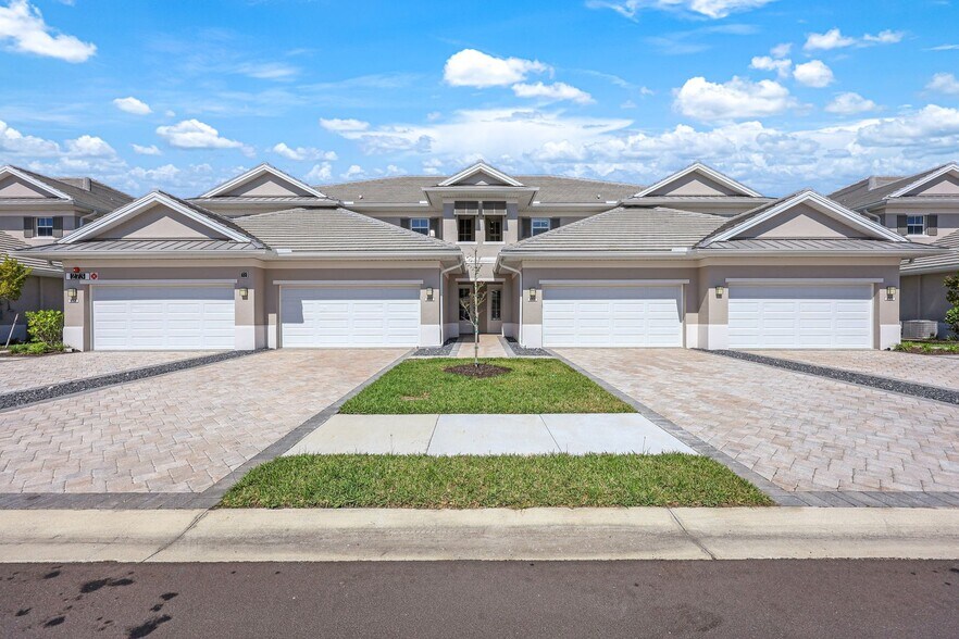 More Photos Of 273 Indies Dr E, Naples Apartments For Sale