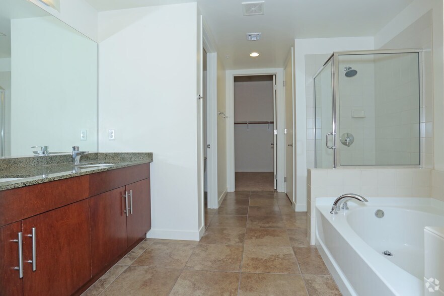 More Photos Of 353 E Bonneville Ave, Las Vegas Apartments For Lease