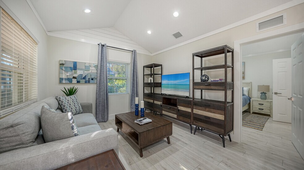 More Photos Of 1901 & 1905 Morrill St, Sarasota Apartments For Sale