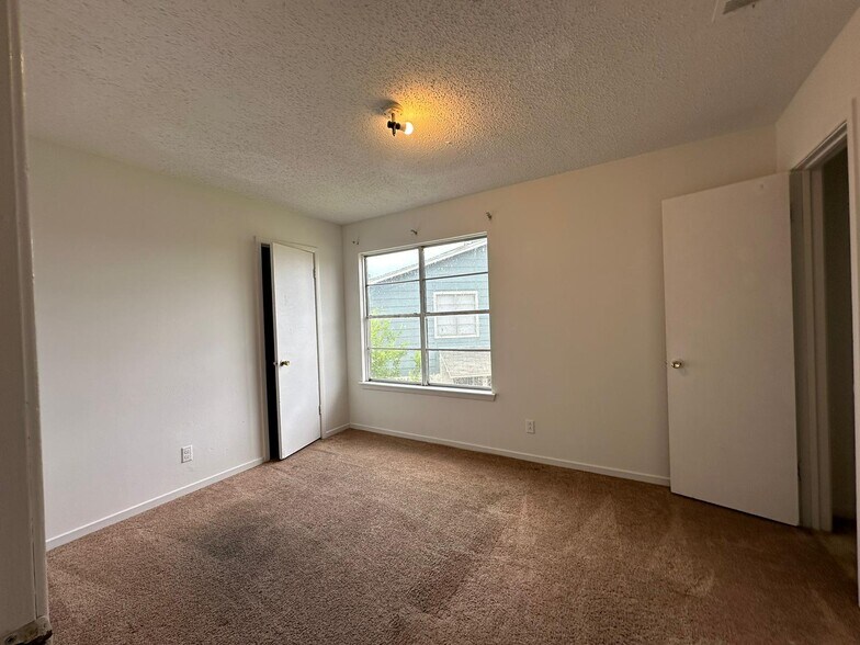More Photos Of 1110 Covey Ln, Killeen Apartments For Sale