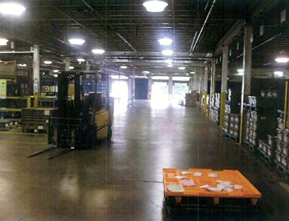 More Photos Of 2020 15th St, Columbus Manufacturing For Lease