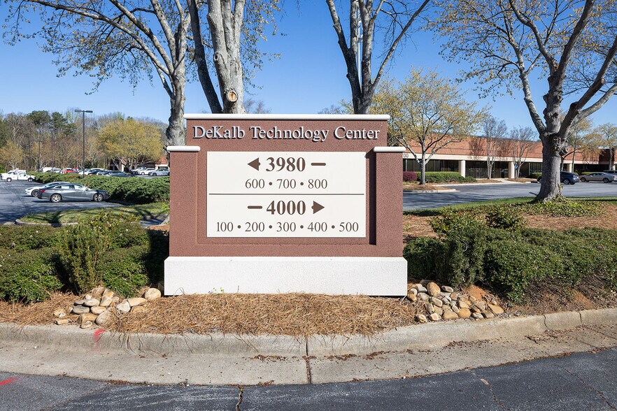 More Photos Of 4000 Dekalb Technology Pky, Atlanta Light Distribution For Lease