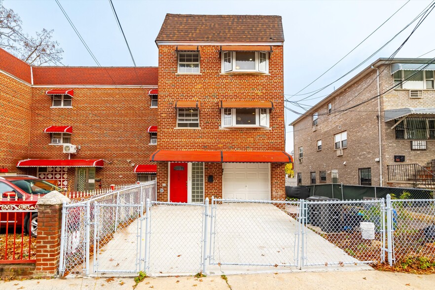 Primary Photo Of 458 Swinton Ave, Bronx Apartments For Sale