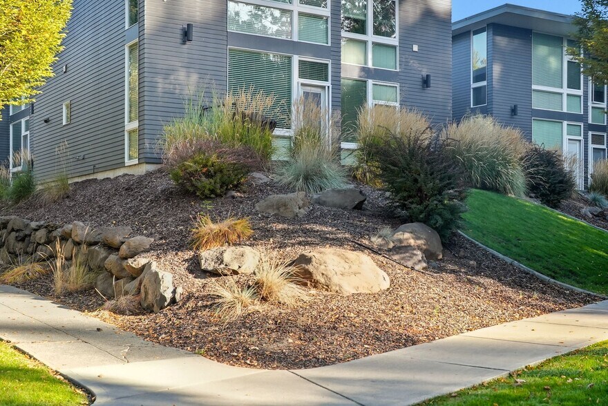 More Photos Of 2009 S Grand Blvd, Spokane Apartments For Sale