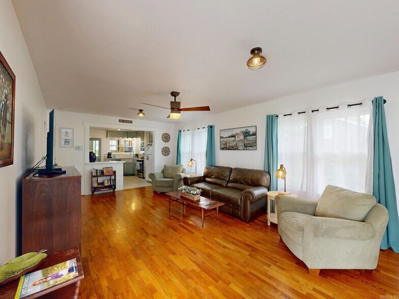 More Photos Of 305 Richard St, Hot Springs National Park Specialty For Sale