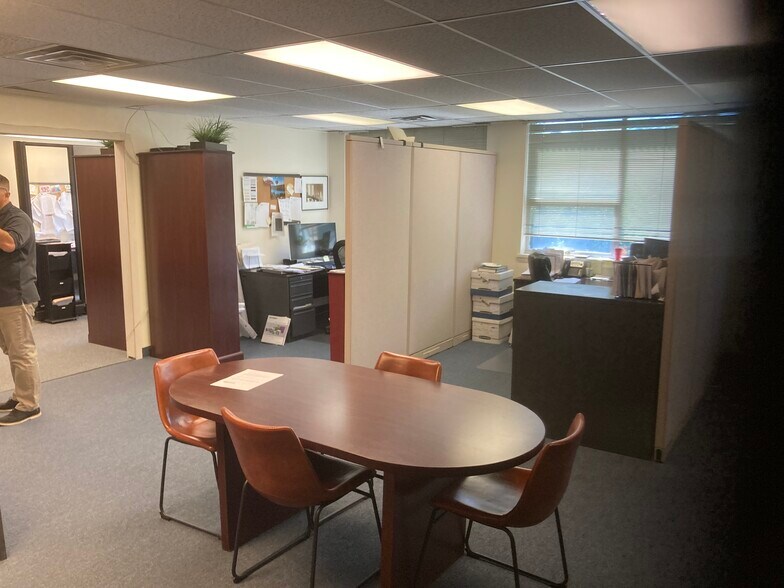 More Photos Of 914 Mount Kemble Ave, Morristown Office For Lease